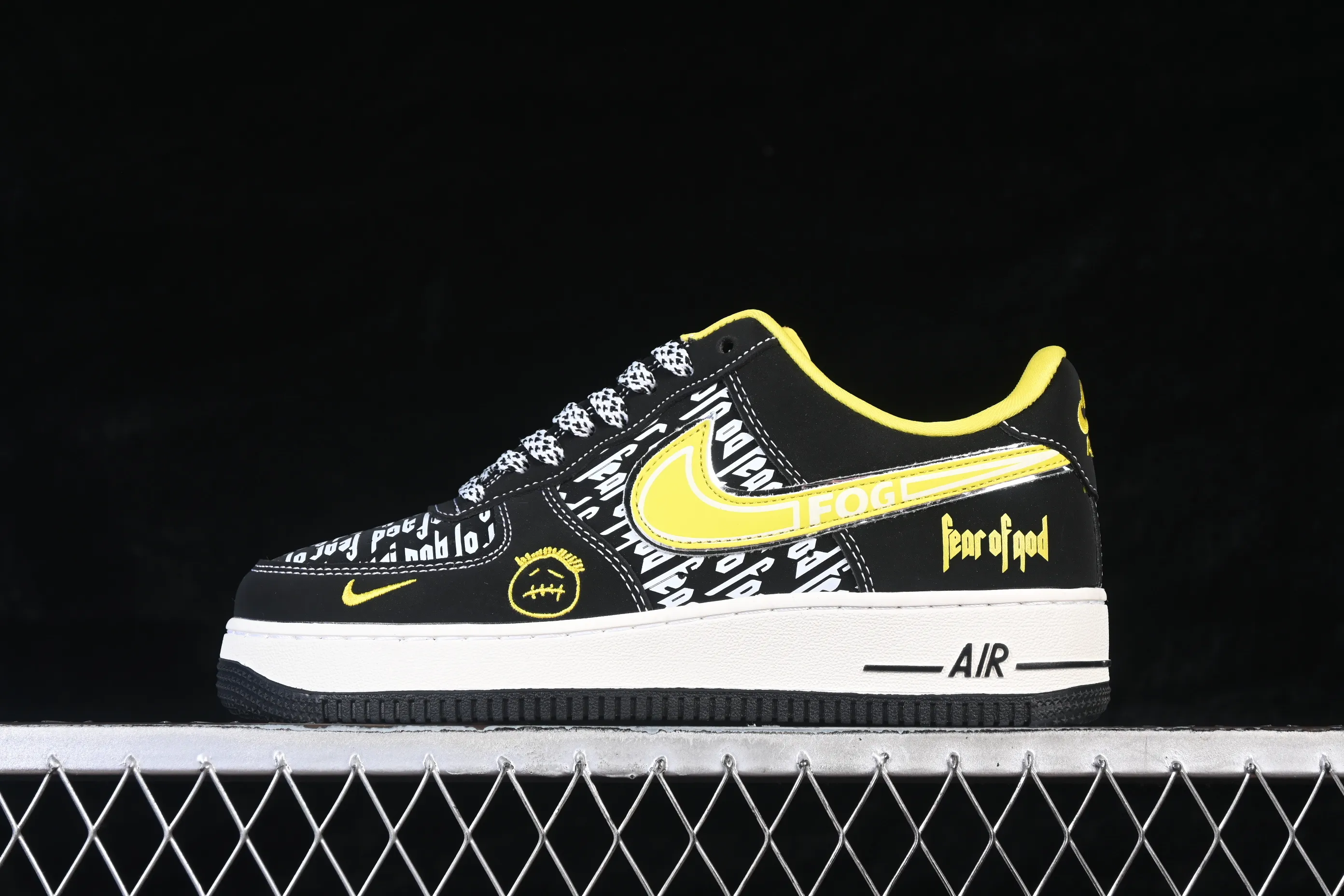 All categories Nk Air Force 1 Air Force series Nk Air Force 1 Low Air Force low-top Nike Air Force 1'07 Low joint yellow hook grimace Air Force low-top casual sneakers SY1388-012